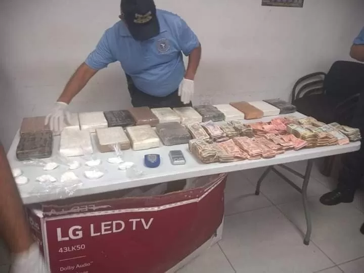 Por supuesto tráfico de cocaína capturan a dos personas en La Ceiba  