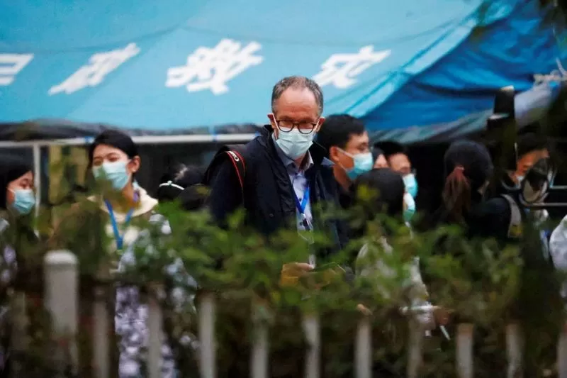 China: La OMS visita el hospital de Wuhan que trató algunos de los primeros casos de COVID-19