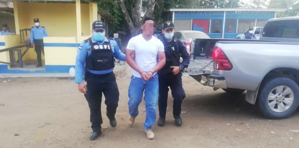 Con supuesta droga es capturado un hombre en la colonia Monte Fresco del municipio de Saba